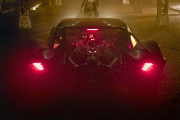 Маслкар для Темного рыцаря - Мэтт Ривз показал машину Бэтмена из нового фильма с Робертом Паттинсоном
